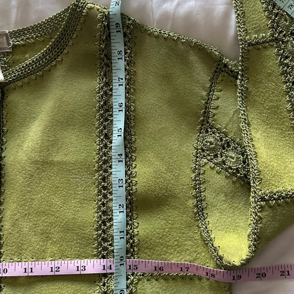 VTG S.M.H. Boutique Green Patchwork Leather & Crochet Cardigan Jacket - Boho - Picture 6 of 6